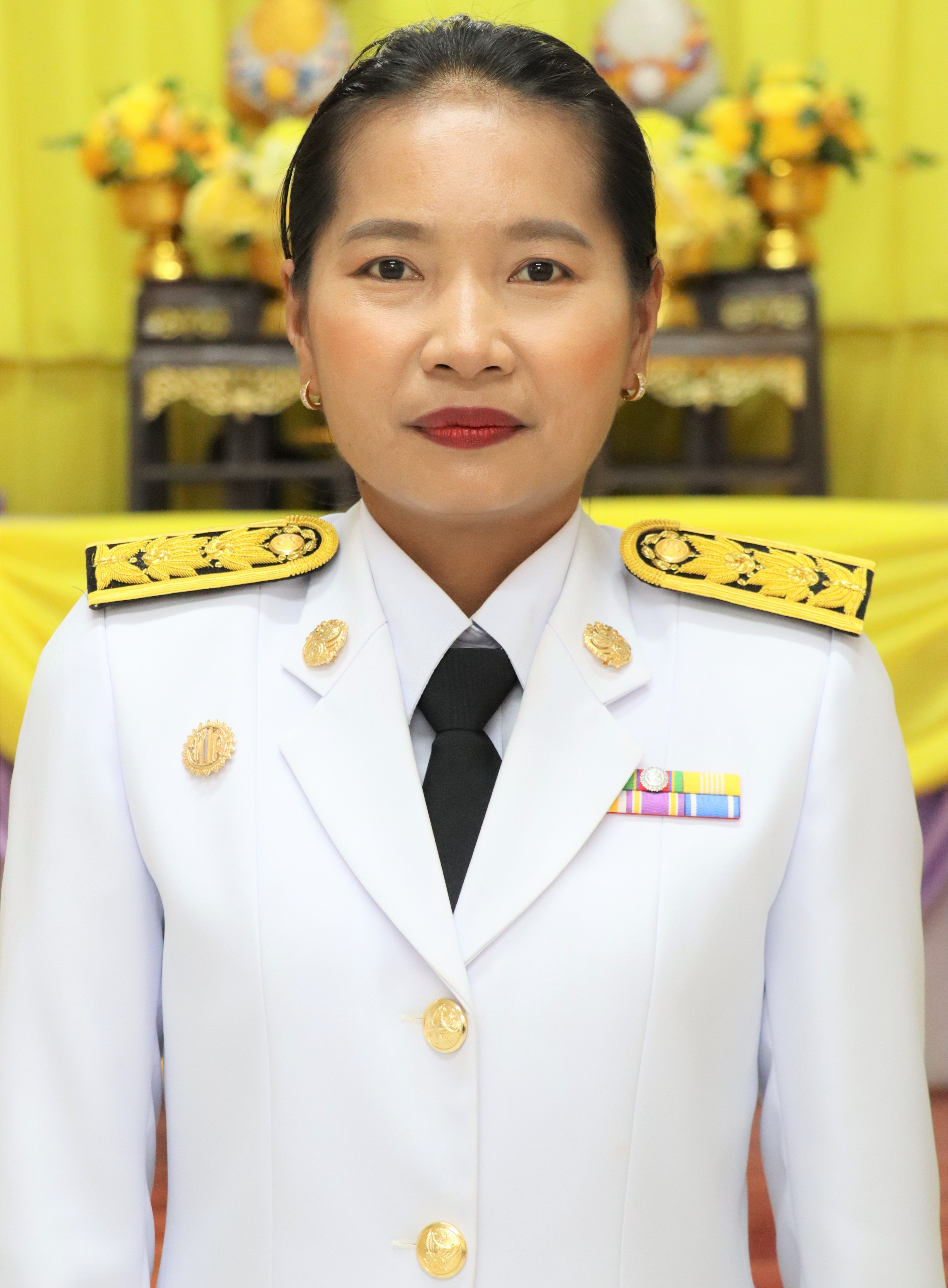นางรัตยา สุขกูล 